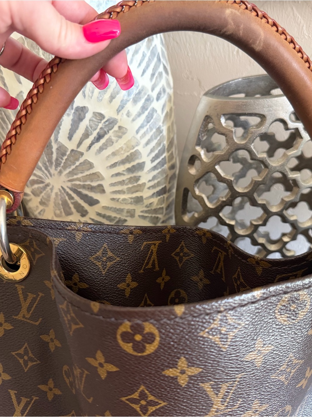 AUTHENTIC Louis Vuitton Artsy Monogram Canvas - Picture 8 of 16
